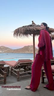 Zaira Nara feet photo thumbnail