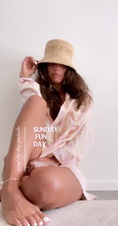 Rocsi Diaz feet photo thumbnail
