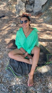 Anna Popek feet photo thumbnail