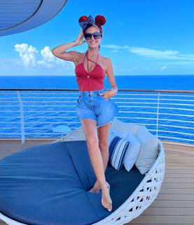 Giorgia Palmas feet photo thumbnail