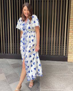 Lisa Snowdon feet photo thumbnail
