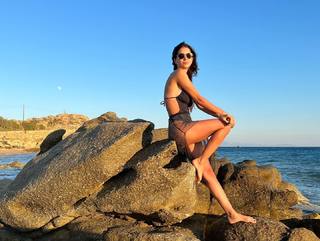 Zaira Nara feet photo thumbnail