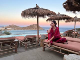 Zaira Nara feet photo thumbnail