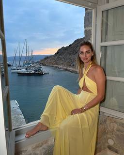 Chiara Ferragni feet photo thumbnail