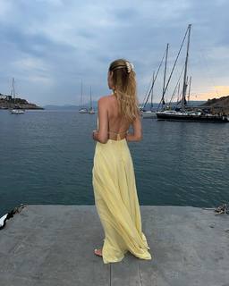Chiara Ferragni feet photo thumbnail