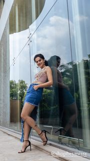 Taapsee Pannu feet photo thumbnail