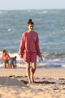 Sara Sampaio feet photo thumbnail