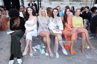 Pixie Lott feet photo thumbnail