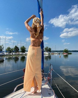 Paulina Sykut feet photo thumbnail