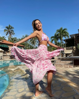 Carmen Villalobos feet photo thumbnail