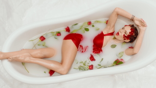 Dorota Rabczewska feet photo thumbnail