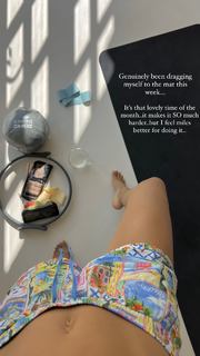 Rochelle Humes feet photo thumbnail