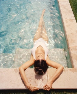 Demi Moore feet photo thumbnail