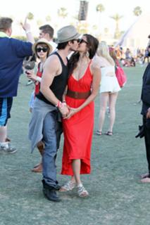Nina Dobrev feet photo thumbnail