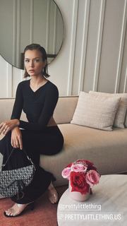 Josephine Skriver feet photo thumbnail