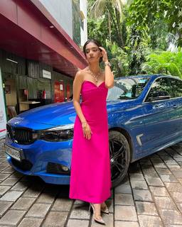 Anushka Sen feet photo thumbnail
