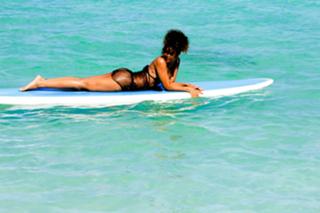 Rihanna feet photo thumbnail