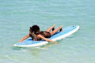 Rihanna feet photo thumbnail