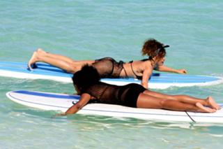 Rihanna feet photo thumbnail