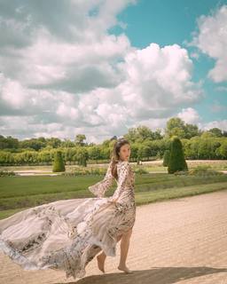Natalia Oreiro feet photo thumbnail