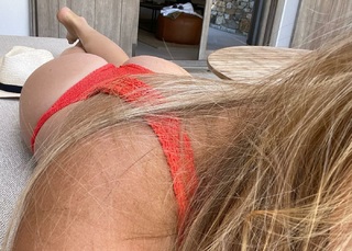 Bar Refaeli feet photo thumbnail