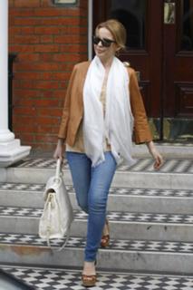 Kylie Minogue feet photo thumbnail