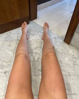 Kéfera Buchmann feet photo thumbnail
