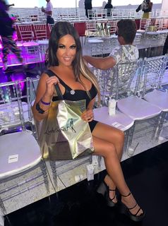 Claudia Romani feet photo thumbnail