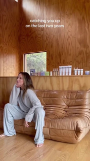 Ashley Tisdale feet photo thumbnail