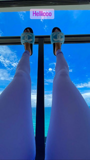 Jen Selter feet photo thumbnail