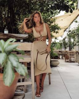 Kara Del Toro feet photo thumbnail