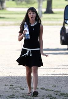 Lea Michele feet photo thumbnail