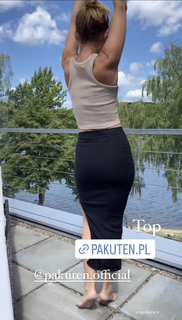 Paulina Sykut feet photo thumbnail