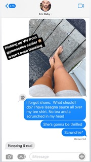 Jessie James Decker feet photo thumbnail