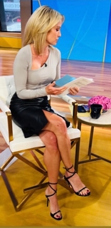 Amy Robach feet photo thumbnail