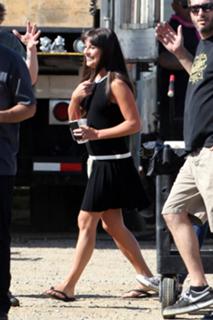 Lea Michele feet photo thumbnail