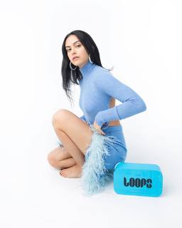 Camila Mendes feet photo thumbnail
