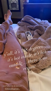 LeAnn Rimes feet photo thumbnail