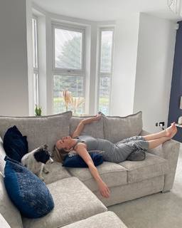 Jorgie Porter feet photo thumbnail