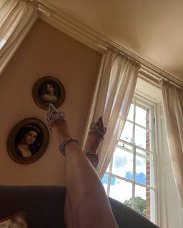 Helen Flanagan feet photo thumbnail