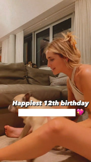 Chiara Ferragni feet photo thumbnail