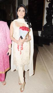 Shriya Saran feet photo thumbnail