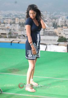 Shriya Saran feet photo thumbnail
