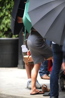Hilary Swank feet photo thumbnail