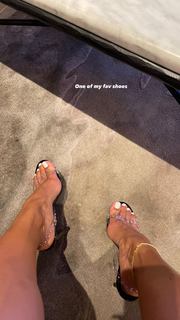 Karrueche Tran feet photo thumbnail