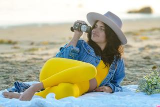 Sara Sampaio feet photo thumbnail
