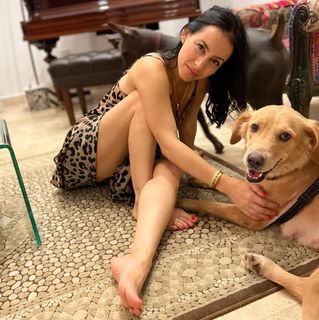 Claudia Lizaldi feet photo thumbnail