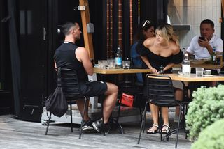 Ashley Roberts feet photo thumbnail