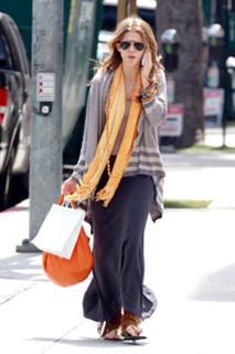 AnnaLynne McCord feet photo thumbnail