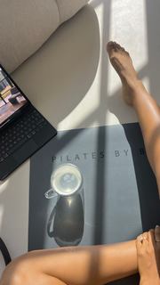 Rochelle Humes feet photo thumbnail